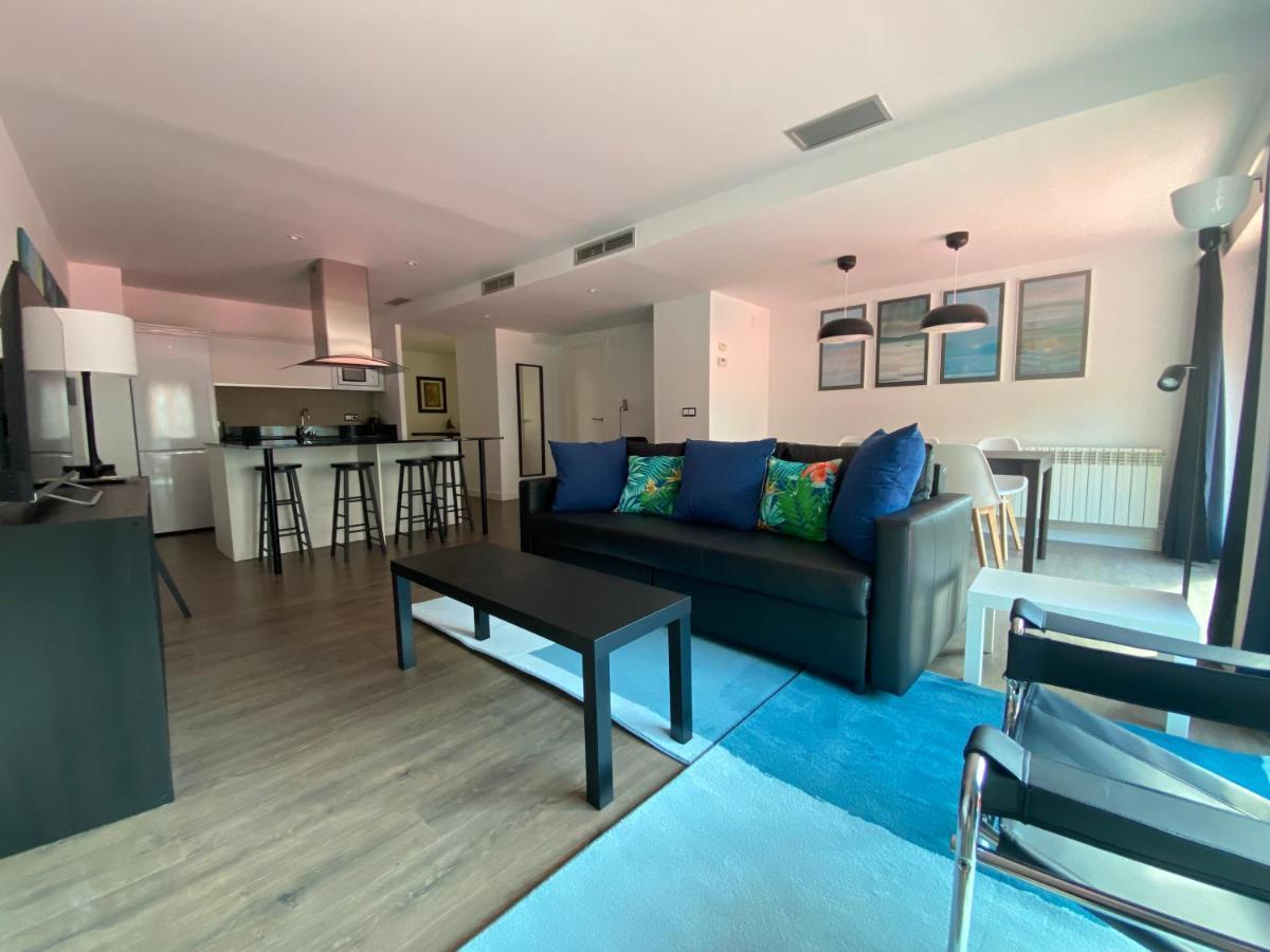 Lc Apartamentos Cesar Augusto 萨拉戈萨 外观 照片