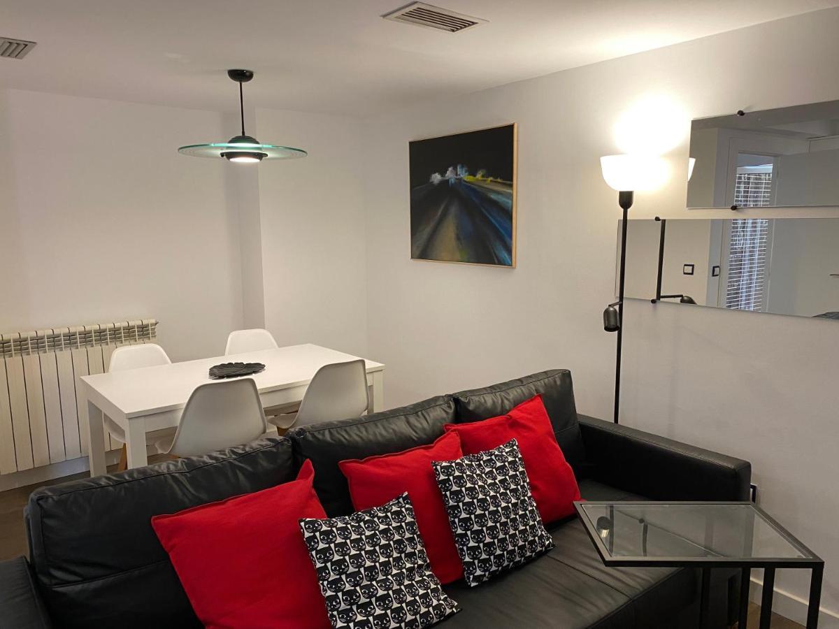 Lc Apartamentos Cesar Augusto 萨拉戈萨 外观 照片