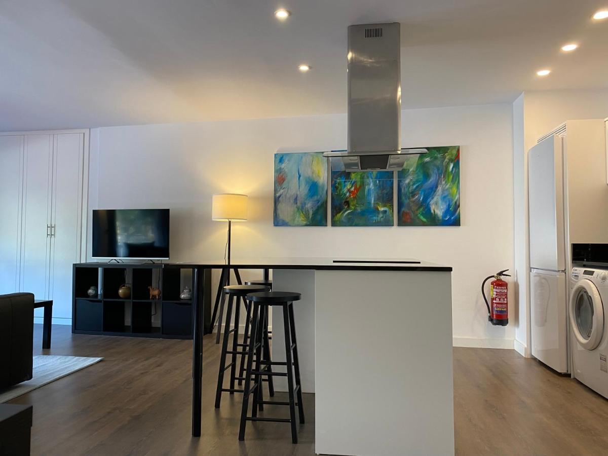 Lc Apartamentos Cesar Augusto 萨拉戈萨 外观 照片