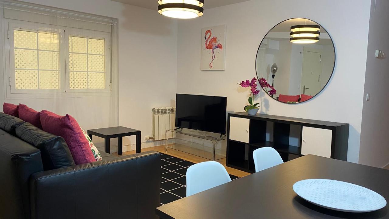 Lc Apartamentos Cesar Augusto 萨拉戈萨 外观 照片