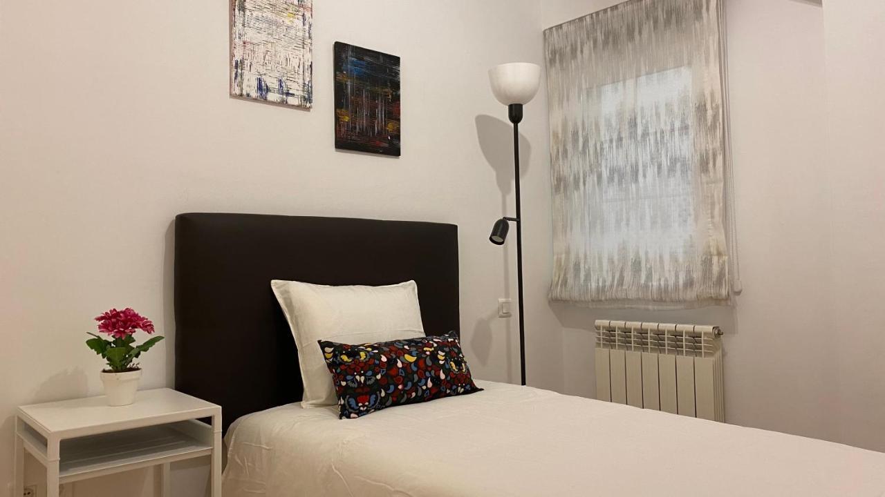 Lc Apartamentos Cesar Augusto 萨拉戈萨 外观 照片