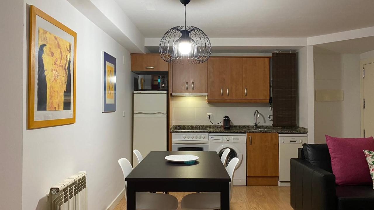 Lc Apartamentos Cesar Augusto 萨拉戈萨 外观 照片